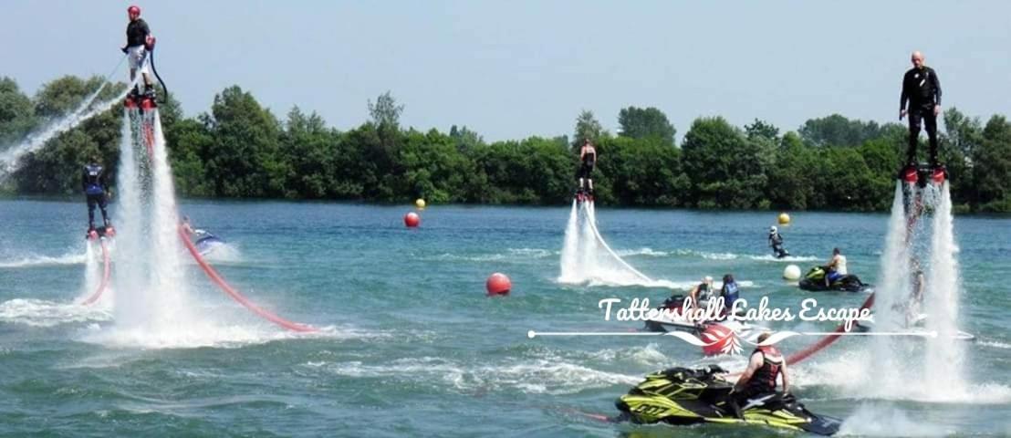 Meridian Tattershall Lakes Escape - Lakeside Lodge Caravan With A Fishing Peg Luxury Hot Tub Bagian luar foto